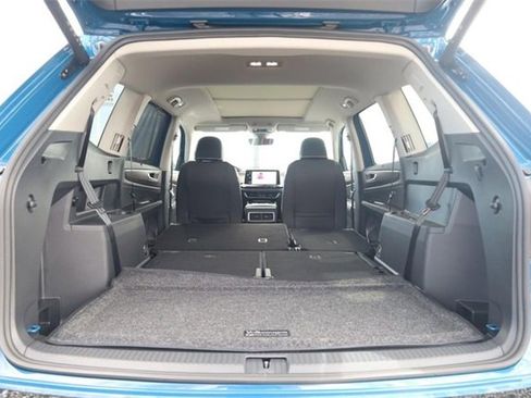 New 2026 Volkswagen Atlas SEL Premium R-Line image 9