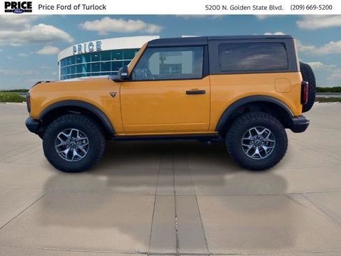 Certified 2022 Ford Bronco Badlands image 8