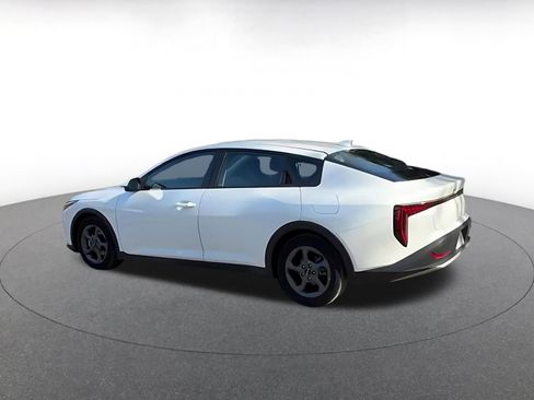 Used 2025 Kia K4 FWD image 10
