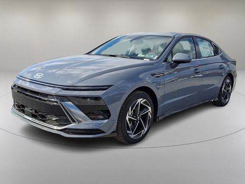 New 2026 Hyundai Sonata SEL image 3