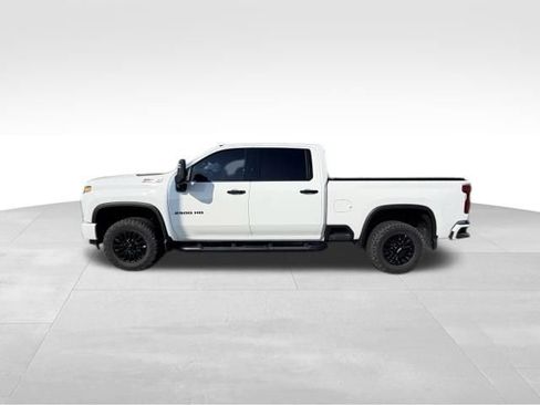 Used 2022 Chevrolet Silverado 2500 LTZ w/ LTZ Plus Package AWD/4WD image 3