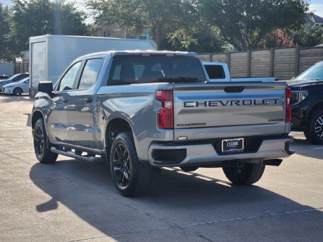 Used 2026 Chevrolet Silverado 1500 Custom w/ Turbomax Blackout Package RWD image 3