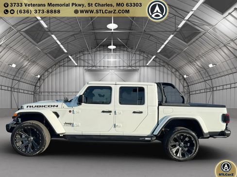 Used 2020 Jeep Gladiator Rubicon AWD/4WD image 2