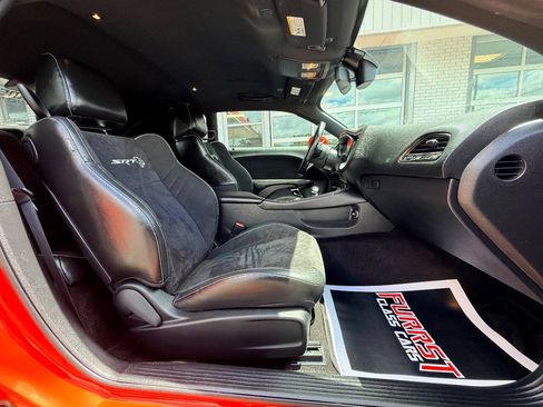 Used 2019 Dodge Challenger SRT Hellcat Redeye RWD image 36