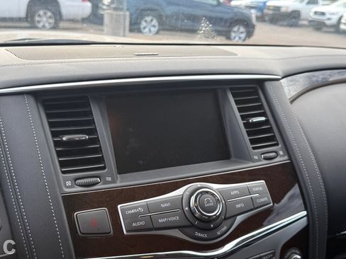 Used 2018 INFINITI QX80 4WD w/ Deluxe Technology Package image 18