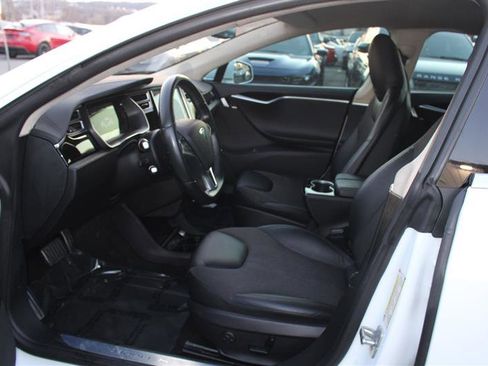 Used 2015 Tesla Model S 70 image 9