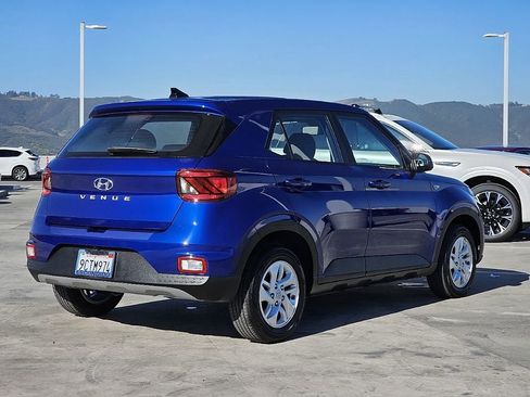 Used 2022 Hyundai Venue SE FWD image 15