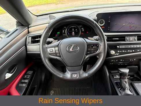 Used 2022 Lexus ES 300h F Sport w/ Accessory Package FWD image 8