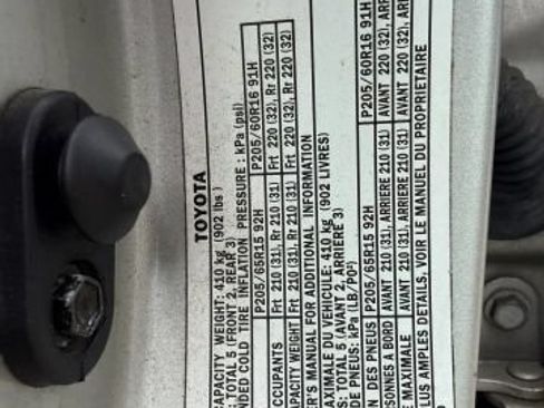 Used 2000 Toyota Avalon XL FWD image 26
