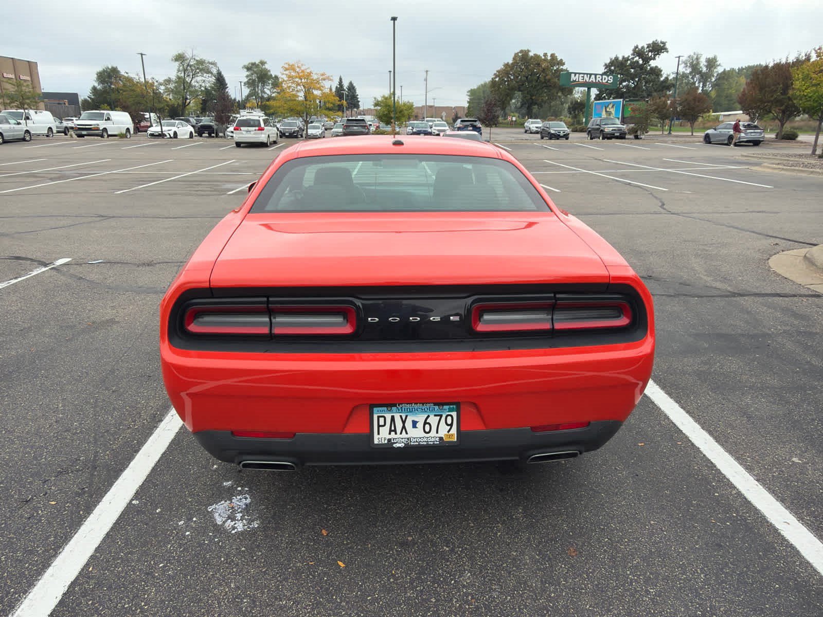 Used 2016 Dodge Challenger SXT w/ Driver Convenience Group RWD image 5