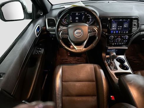 Used 2020 Jeep Grand Cherokee Altitude image 23
