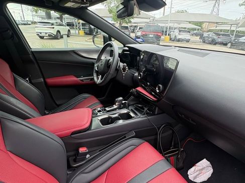 Used 2022 Lexus NX 350 F Sport image 9