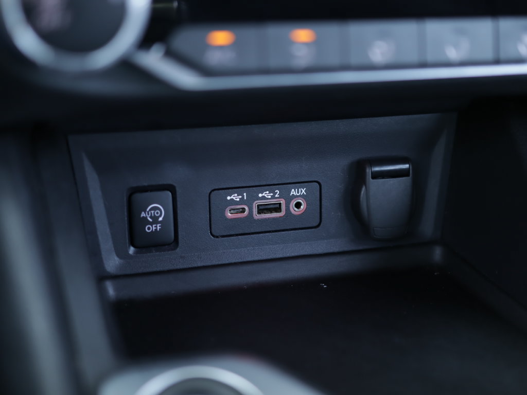 Used 2024 Nissan Sentra SV w/ Trunk Package FWD image 15