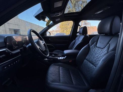 Used 2025 Kia Telluride EX X-Line image 31