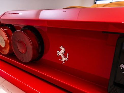 Used 1992 Ferrari Mondial T Cabriolet image 7