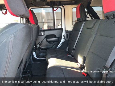 Used 2022 Jeep Wrangler Unlimited Sport AWD/4WD image 12
