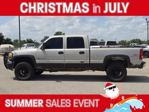 Used 2005 GMC Sierra 2500 SLE w/ Heavy-Duty Power Package AWD/4WD image 4