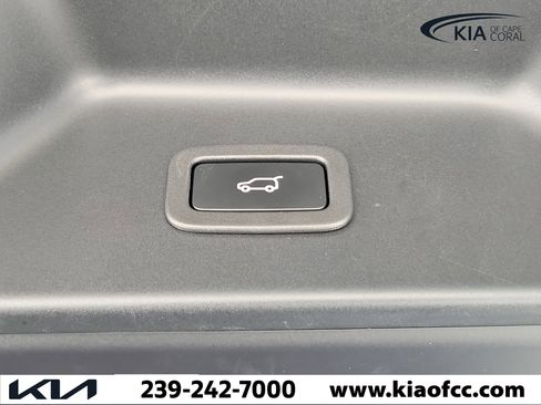 Used 2018 Land Rover Range Rover HSE AWD/4WD image 10
