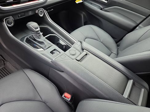 New 2026 Toyota Grand Highlander Limited image 15