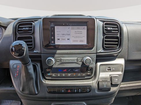 New 2024 RAM ProMaster 3500 w/ Safety Group FWD image 14