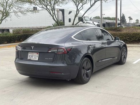 Used 2018 Tesla Model 3 Long Range AWD/4WD image 3
