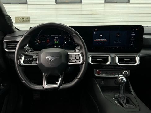 Used 2025 Ford Mustang GT Premium image 14