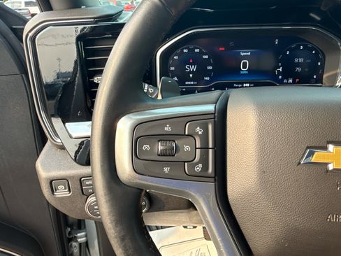 Certified 2025 Chevrolet Silverado 1500 LTZ AWD/4WD image 16