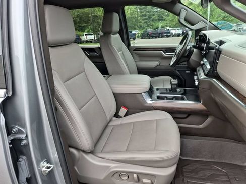 Used 2024 GMC Sierra 1500 SLT w/ SLT Premium Plus Package AWD/4WD image 31