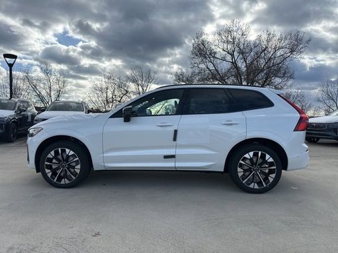 New 2026 Volvo XC60 B5 Plus w/ Protection Package Premier image 4