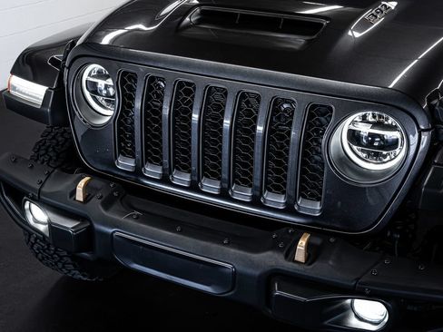 Used 2022 Jeep Wrangler Unlimited Rubicon w/ Trailer Tow Package AWD/4WD image 10