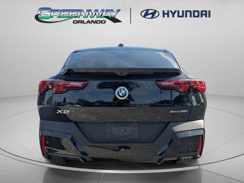Used 2026 BMW X2 xDrive28i AWD/4WD image 6