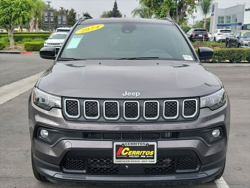 Certified 2024 Jeep Compass Latitude AWD/4WD image 6