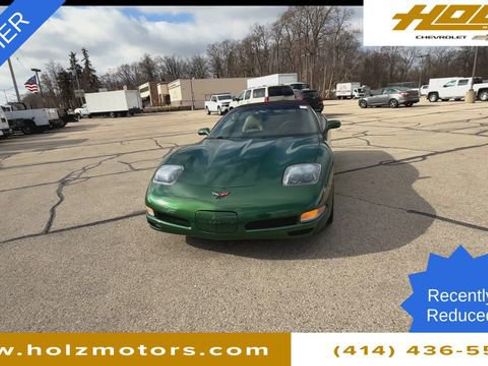 Used 1998 Chevrolet Corvette Convertible w/ Memory Pkg image 3
