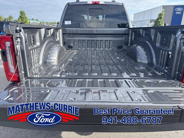 New 2026 Ford F250 Platinum w/ FX4 Off-Road Package AWD/4WD image 15