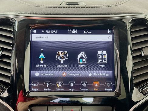 Used 2019 Jeep Cherokee Limited image 13