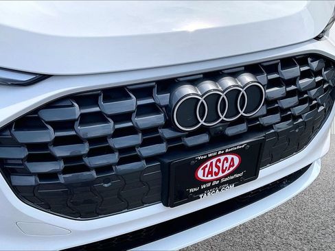 Used 2025 Audi Q5 Premium w/ Convenience Package AWD/4WD image 33