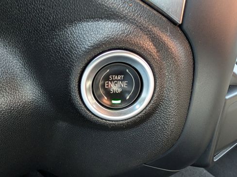 Used 2022 Chevrolet Silverado 1500 RST AWD/4WD image 29