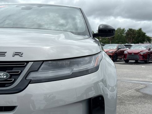 Used 2026 Land Rover Range Rover Evoque S AWD/4WD image 9
