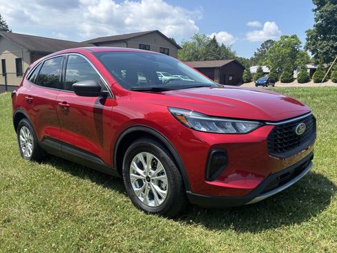 Used 2023 Ford Escape Active FWD image 5