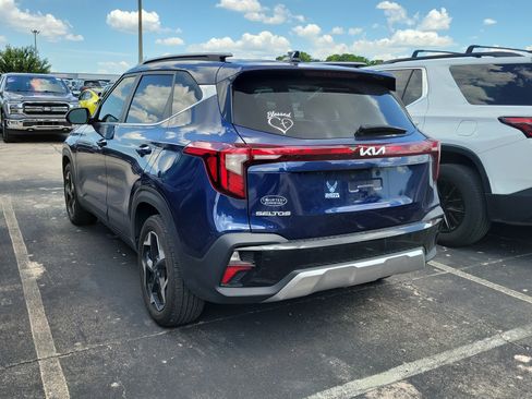 Used 2025 Kia Seltos EX w/ EX Sunroof Package FWD image 4