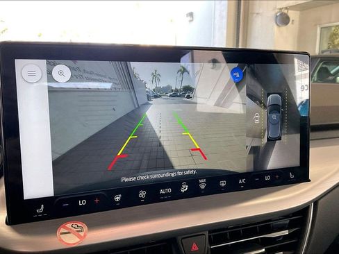 Used 2024 Ford Escape Platinum image 12