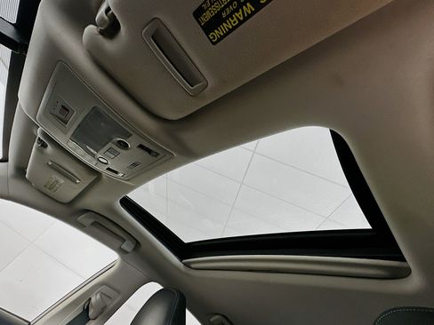 Used 2014 Lexus IS 250 4dr Sport Sdn Auto RWD image 24