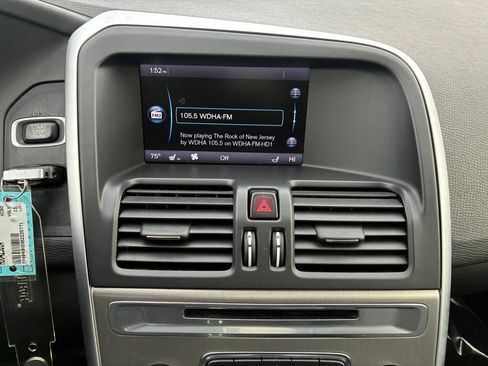 Used 2011 Volvo XC60 3.2 image 27