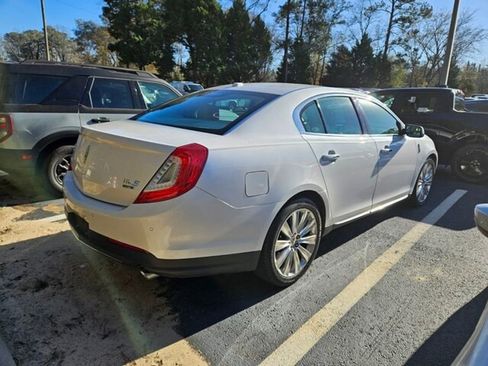 Used 2014 Lincoln MKS AWD image 12