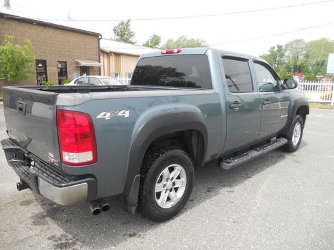 Used 2010 GMC Sierra 1500 SLE w/ Power Pack Plus AWD/4WD image 7