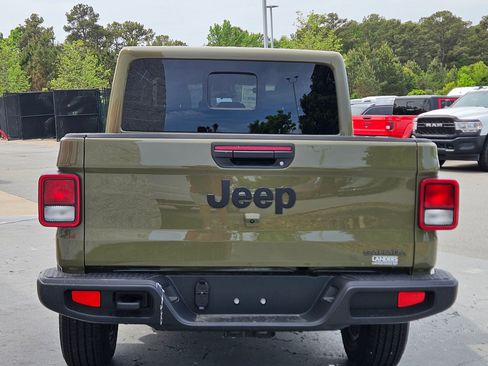 New 2026 Jeep Gladiator Sport image 6