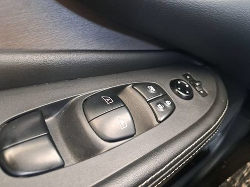 Used 2023 Nissan Murano SV AWD/4WD image 21