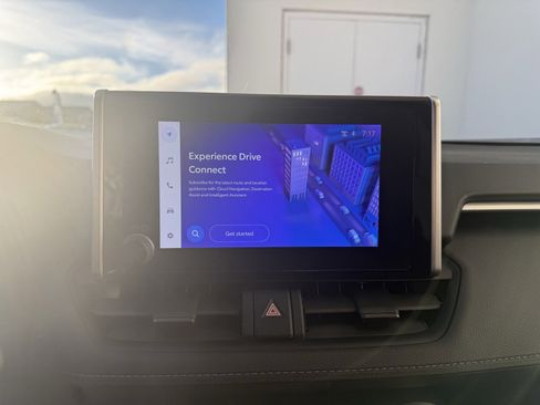 Used 2024 Toyota RAV4 LE image 15