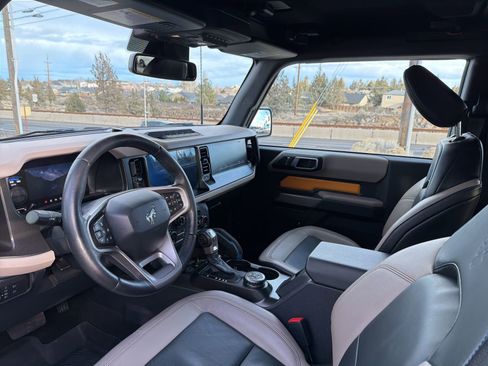 Used 2021 Ford Bronco Wildtrak AWD/4WD image 11