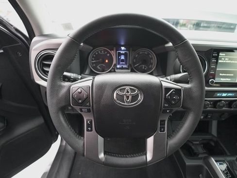 Certified 2022 Toyota Tacoma SR5 image 27